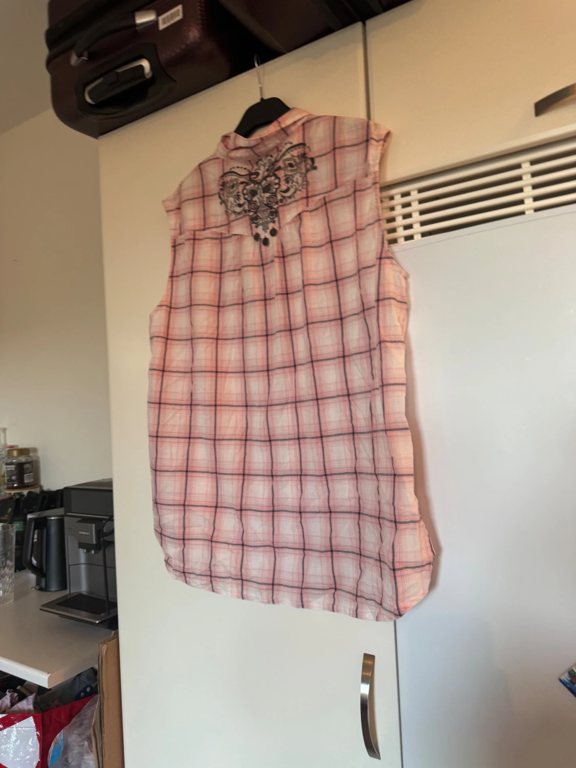 Ärmlös rutig skjorta med broderi - 5