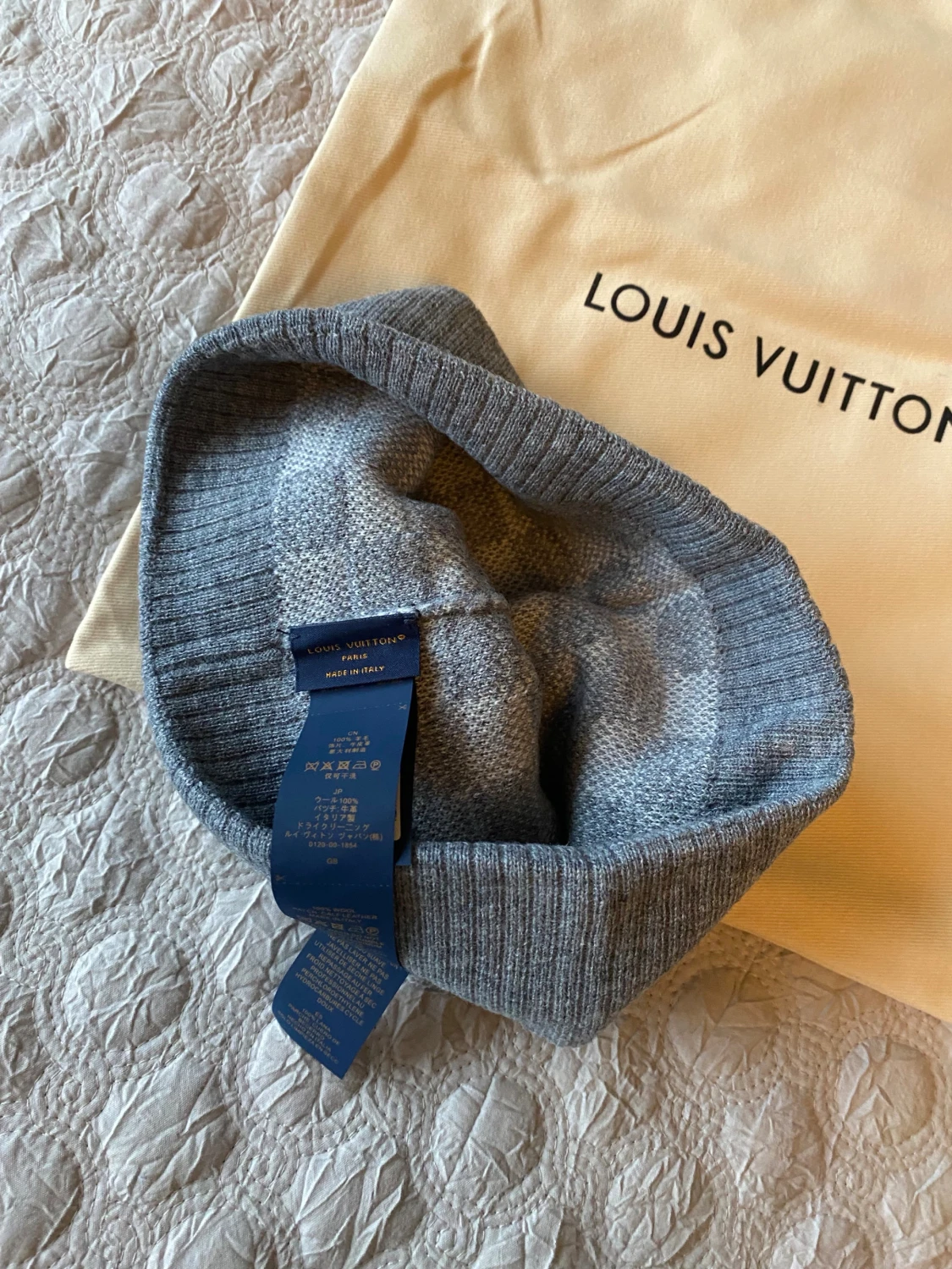 Louis Vuitton mössa grå - 1