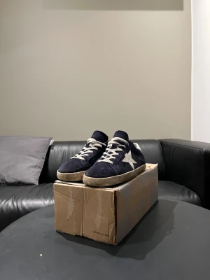 Golden goose - Skriv priv om mer info