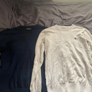 Redford tröjor - 179kr för en och det finns möjlighet för en typ av bundle, du får båda tröjorna för 400kr, båda är i storlek S och knappt använda.