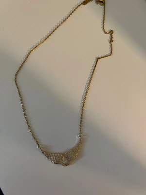 Halsband  - Halsband från shein aldrig andvänt 