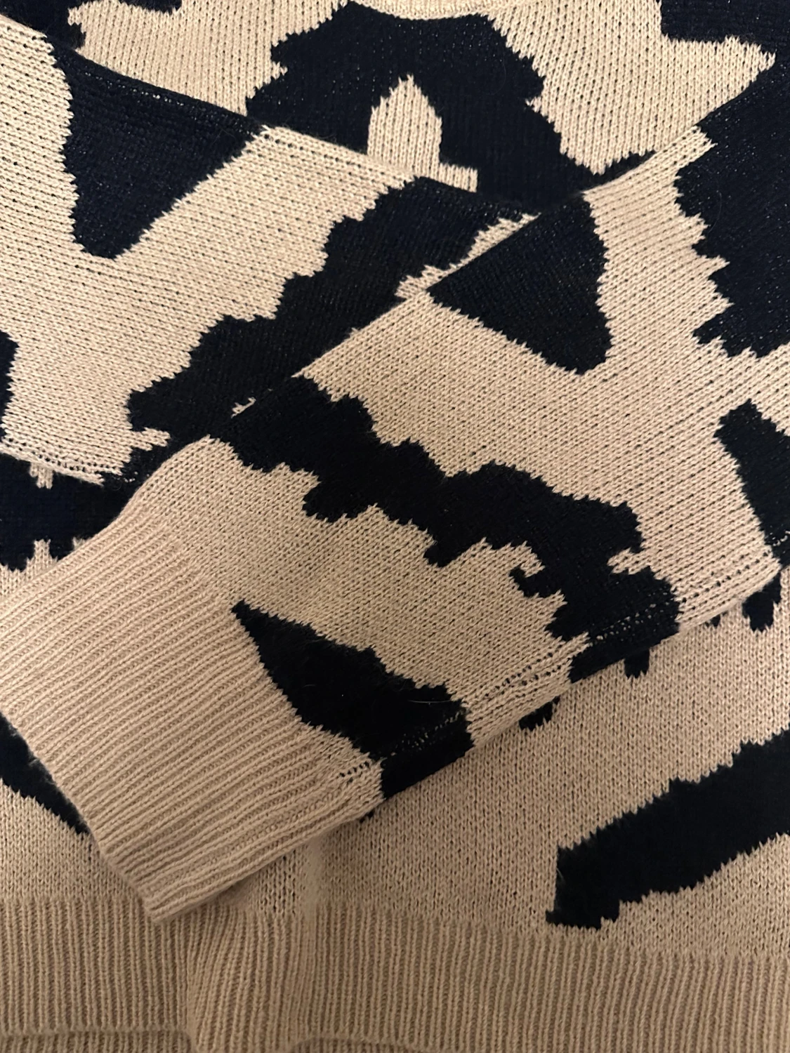 Beige och svart stickad tröja - 3