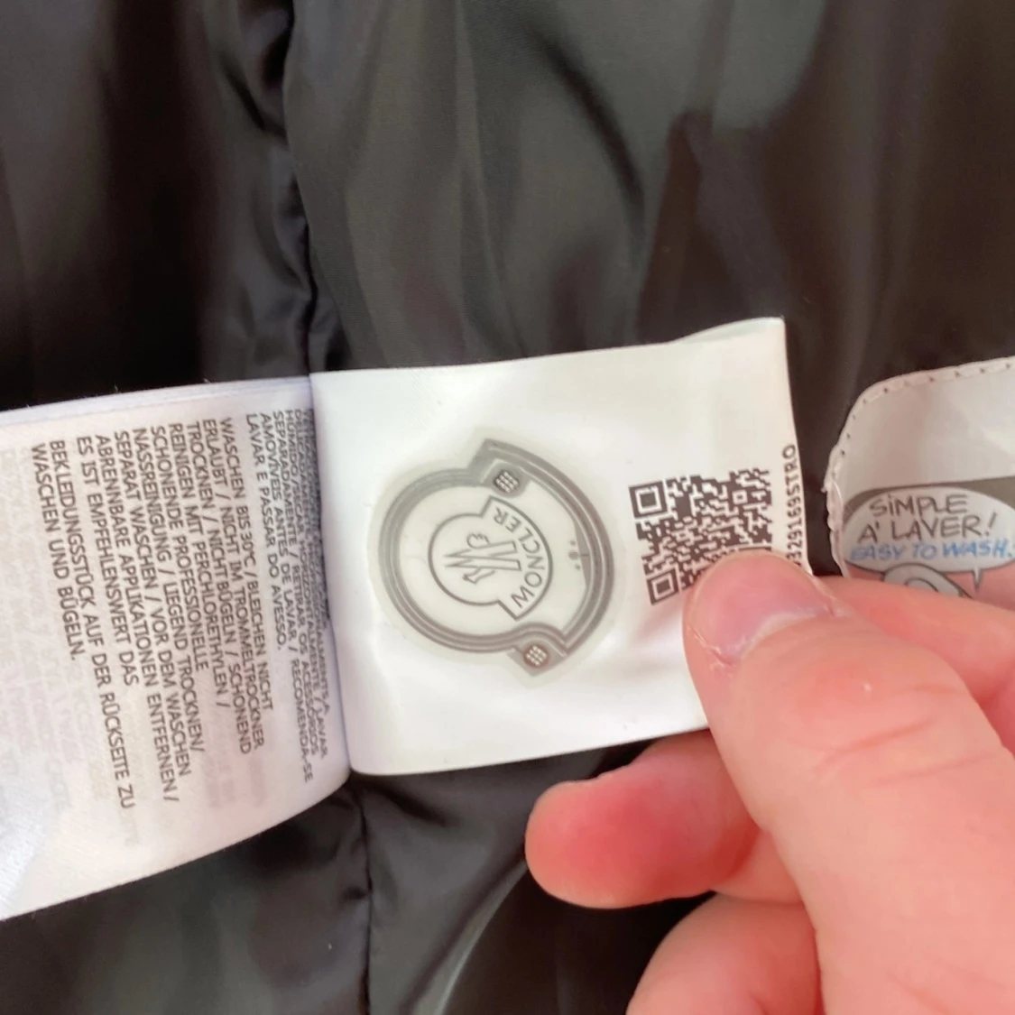 Svart Moncler pufferjacka med huva - 4