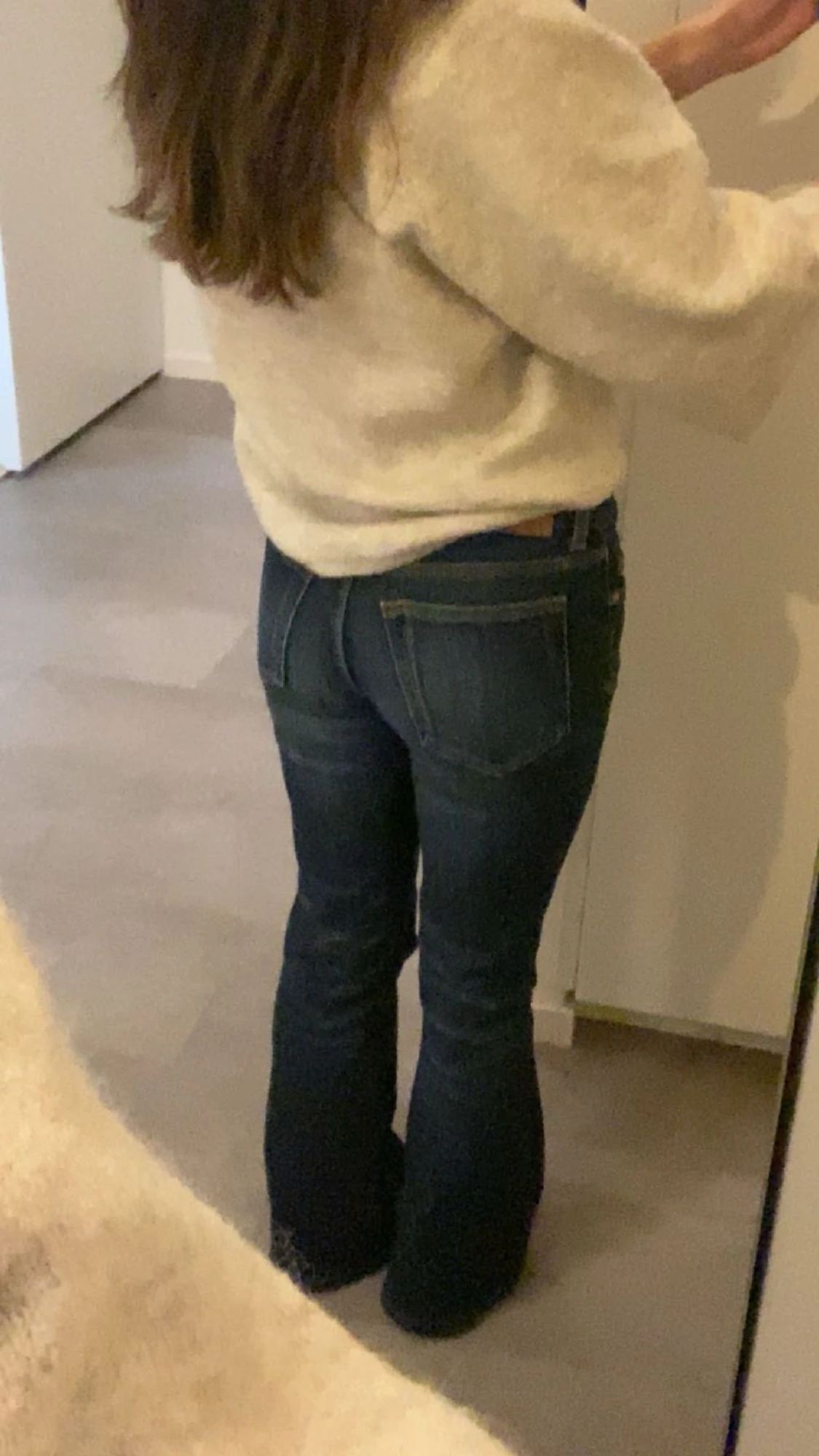 Flare Low Waisted Jeans från Weekday  - 2