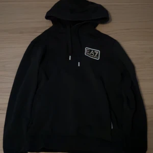 Ea7 tröja - Fin tröja storlek s 