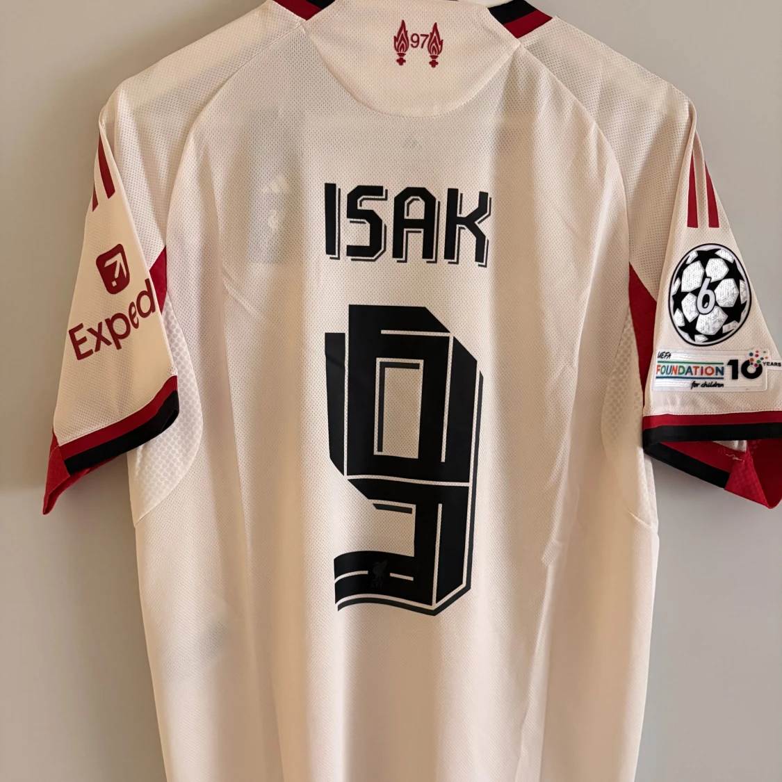 Liverpool Champions League tröja Isak 9 - 3