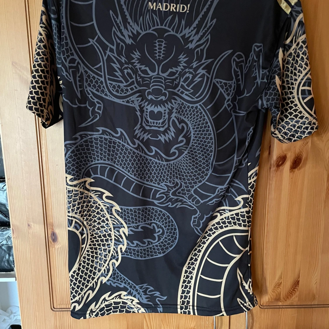 Real Madrid x Adidas svart draktröja M - 1