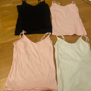 linnen den lager 157 - 4 st lager 157 linnen, 1 rosa i S och resten i xs, du får alla fyra för 60 kr.