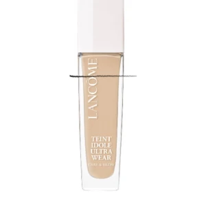 Lancome foundation - Lancome Teint Idole Ultra Wear foundation i en snygg glasflaska med vit kork. Färgen är ljus beige och ger en naturlig glow. Perfekt för dig som vill ha fint glow med täckning och spf 30. Strecket visar hur mkt som är kvar. Köpt för 655. Färgen är 120N. Hör av dig om frågor💕
