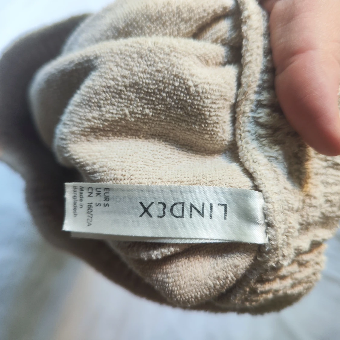 Beige frottéshorts från Lindex - 1