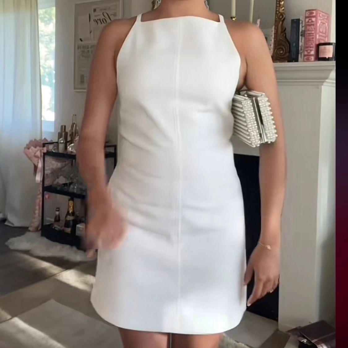 Vit kort klänning med raka axelband - 3