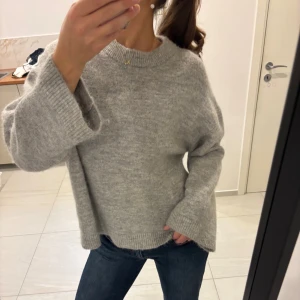 Stickad tröja Gina - Som nyskick! Alpacka Woolblend premium quality från Gina💕storlek S