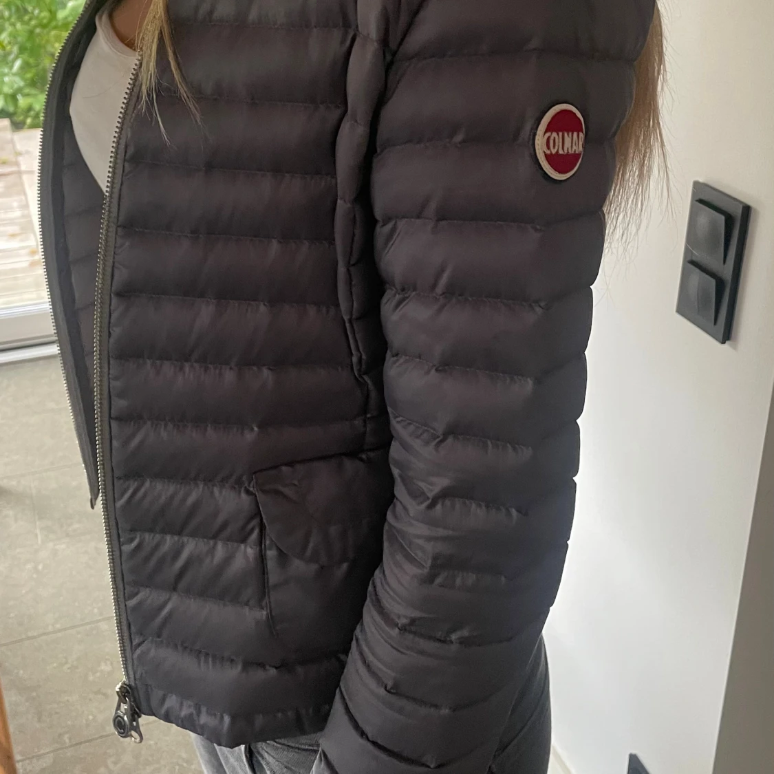 Grå dunjacka från Colmar