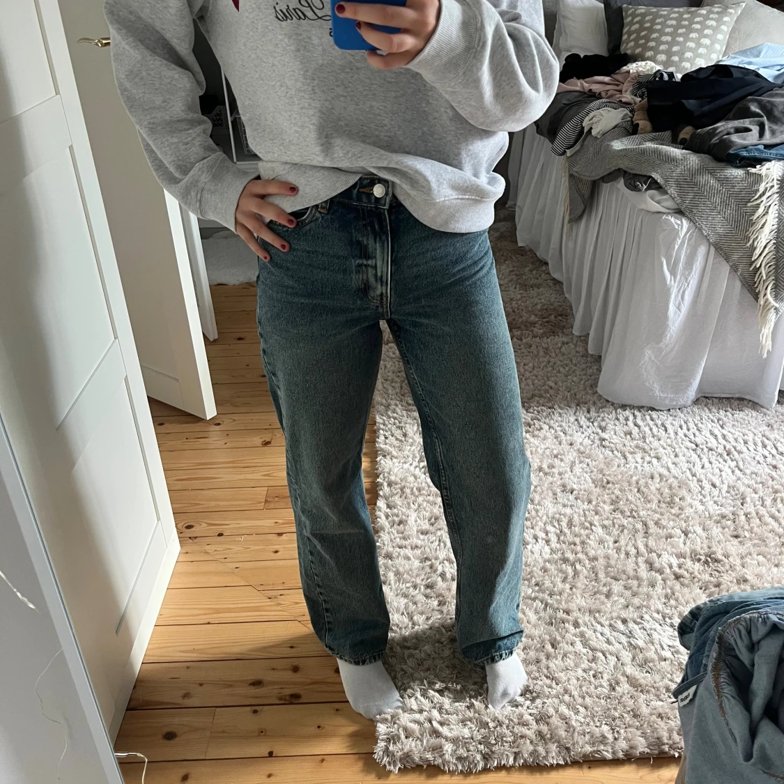 Blå raka jeans med hög midja - 1