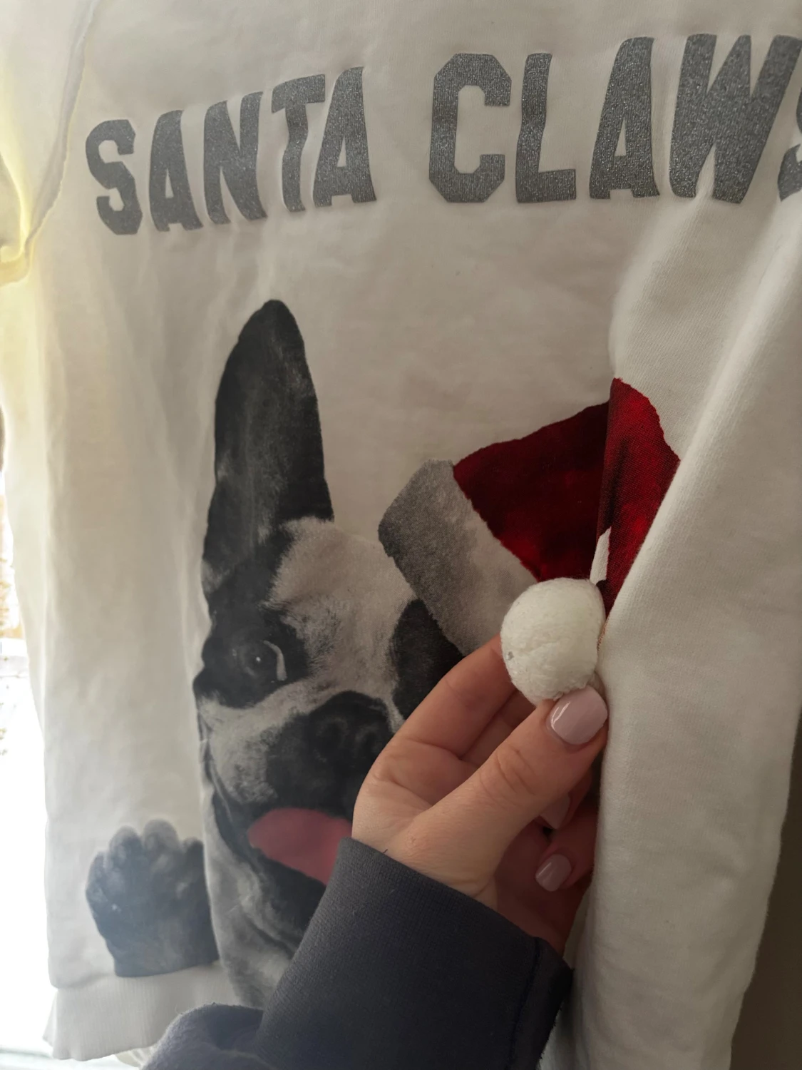 Vit jultröja med hund och tomteluva - 3