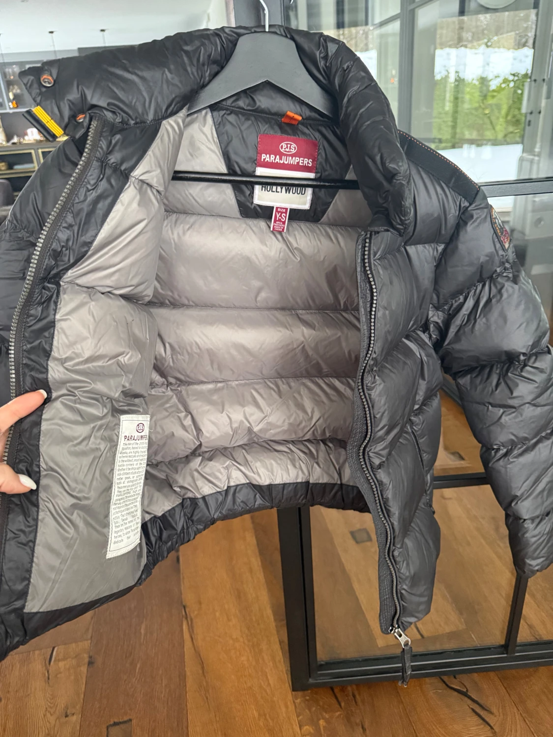 Svart dunjacka Parajumpers YS - 1