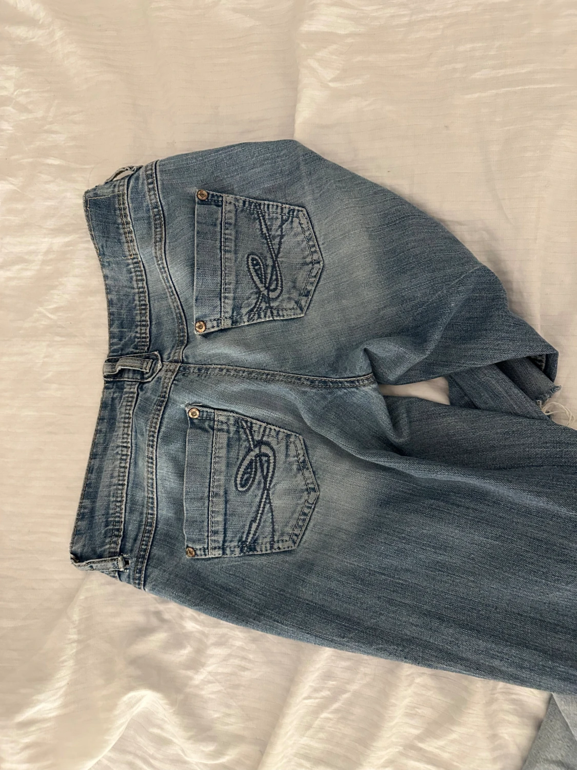 Blå bootcut jeans  - 2