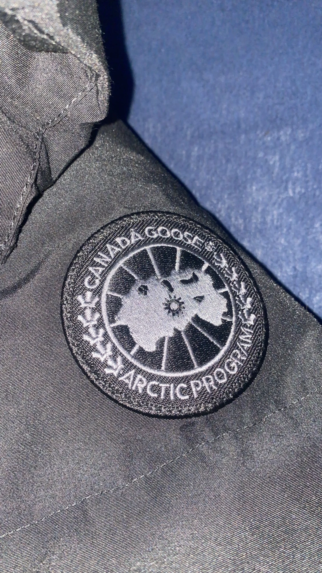 Svart pufferjacka från Canada Goose - 2