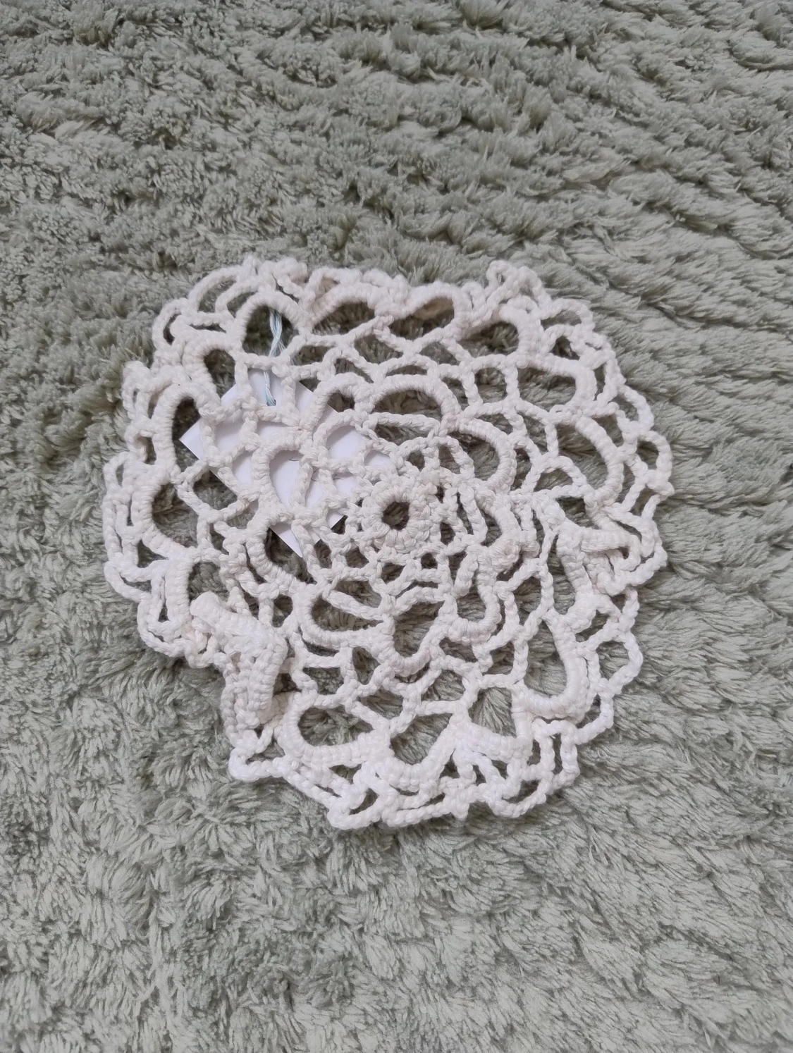 Handgjord virkad duk