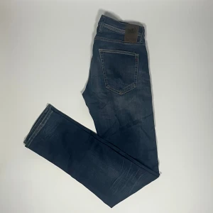 Replay jeans - Säljer ett par riktigt snygga och trendiga replay hyperflex jeans i fint skick, storlek 30/34, vid frågor är det bara att skriva //Gramenti