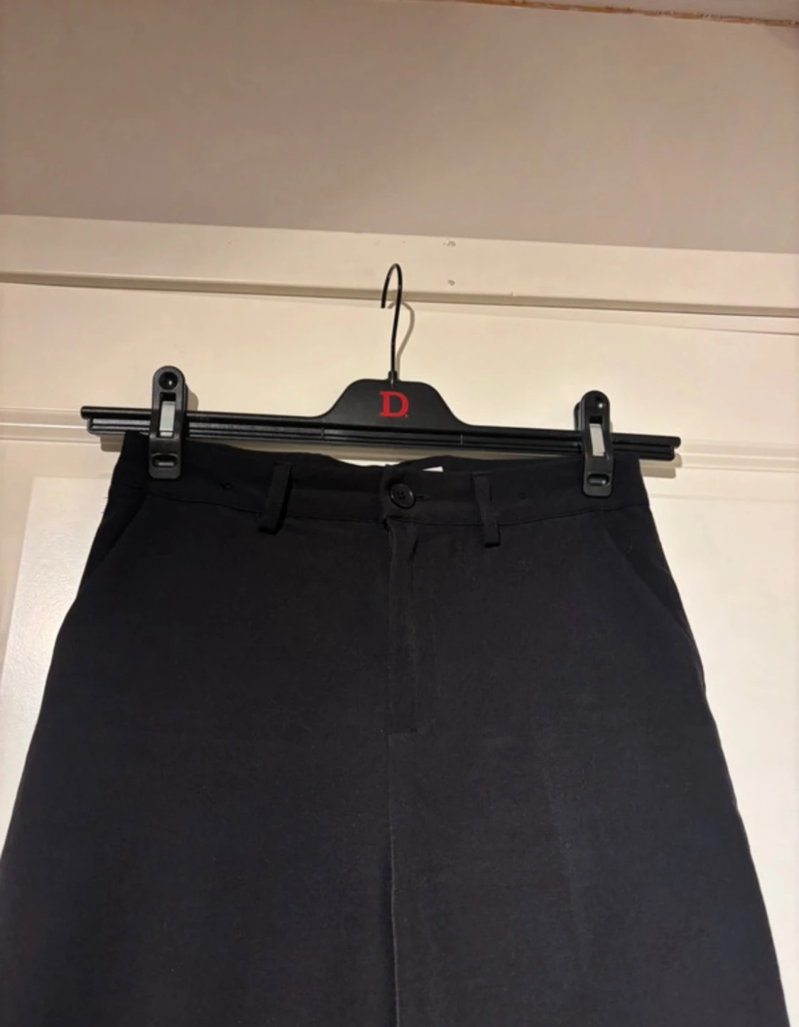 Svarta kostymbyxor med raka ben - 1