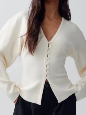 Tröja från Gina  - Så snygg tröja från Gina i storlek xs💞💞