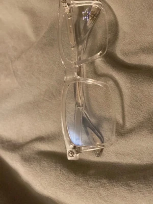 Transparenta fyrkantiga glasögon  - Bluelight glasögon utan styrka, aldrig använda 