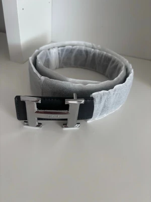 Hermés bälte  - Helt oanvänd, skriv vid funderingar!