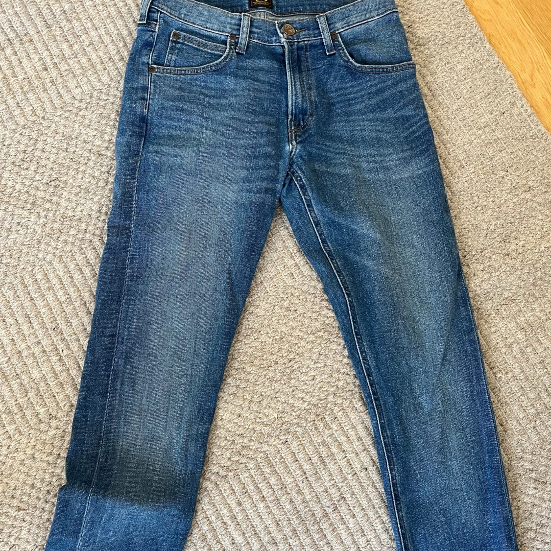Blå slim fit jeans 