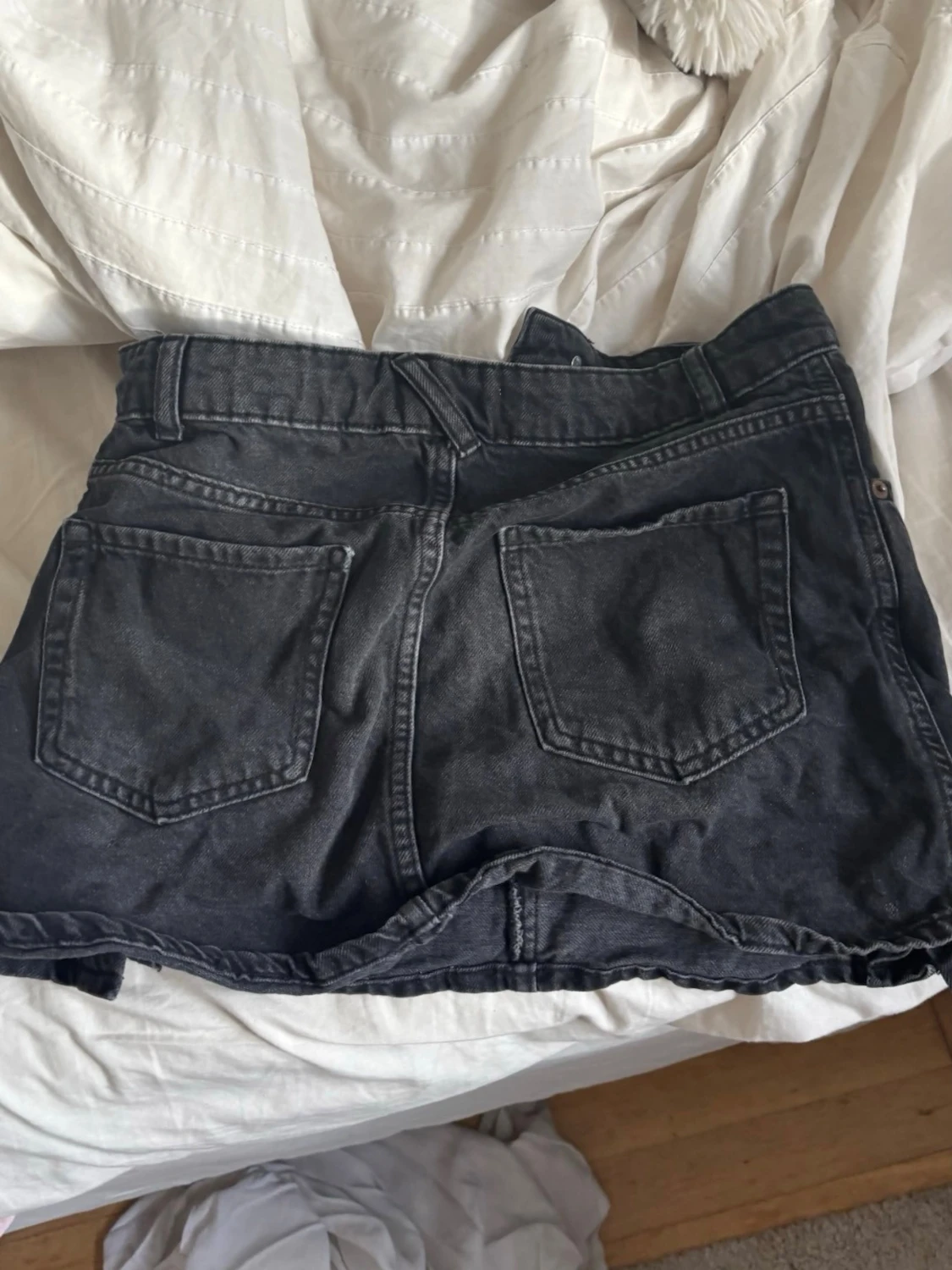 Svart jeanskjol med fickor - 1