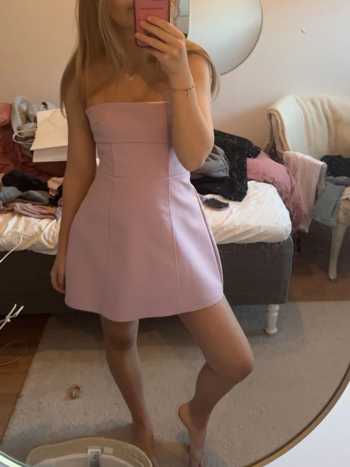 Rosa klänning med rosett - 1