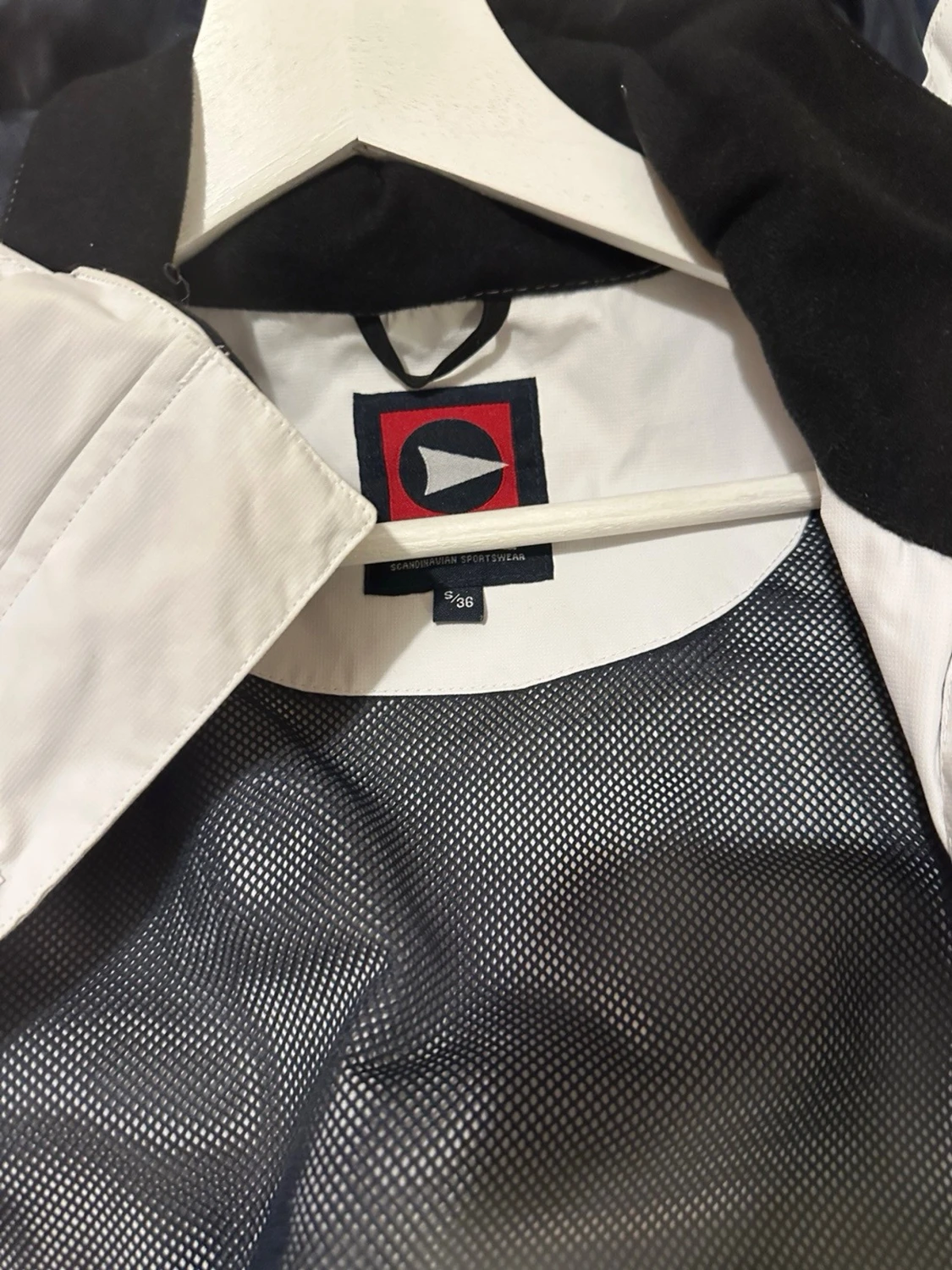 Vit vindjacka från Marine - 1