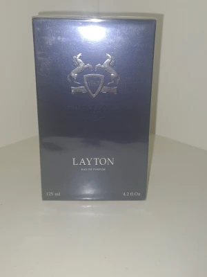 Parfums de Marly Layton 125 ml - Helt ny Parfums de Marly Layton som är Oöpnnad och implastad i originalförpackningen. Fraktar samma dag, först till kvarn! 