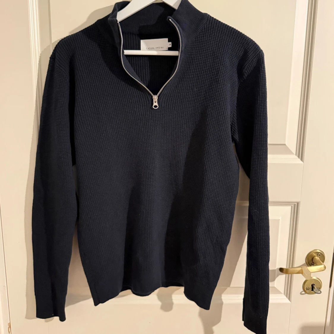 Mörkblå halvzip tröja Casual Friday