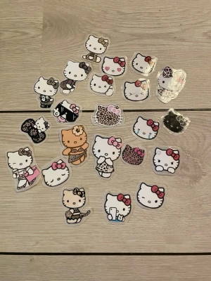 Hello kitty klistermärke  - ca 20 hellokitty klistermärken