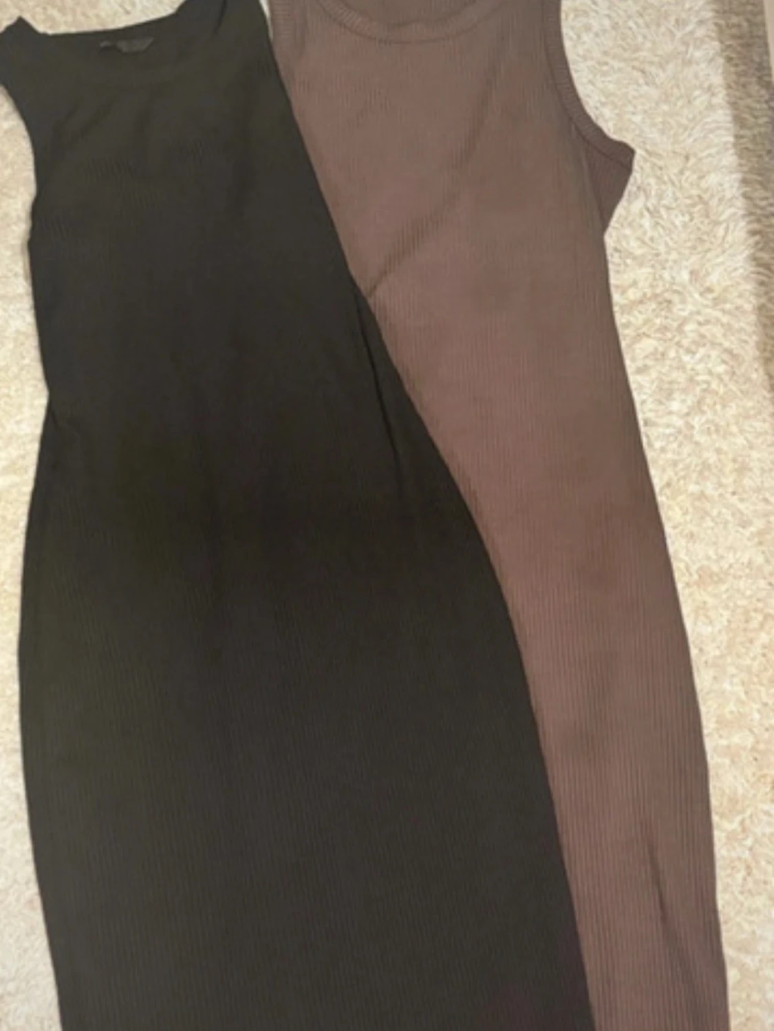 Två klänningar för ett pris - 2