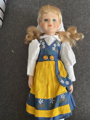 Docka - Docka 40 cm.