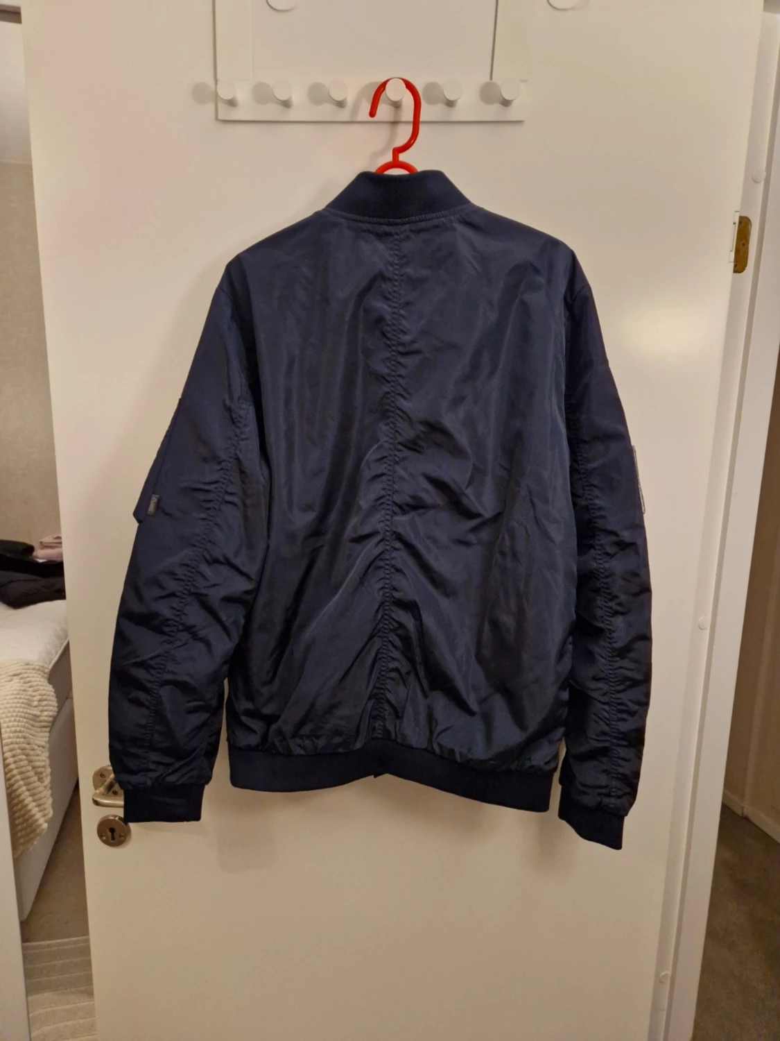 Oanvända Bomberjacka Storlek M - 1