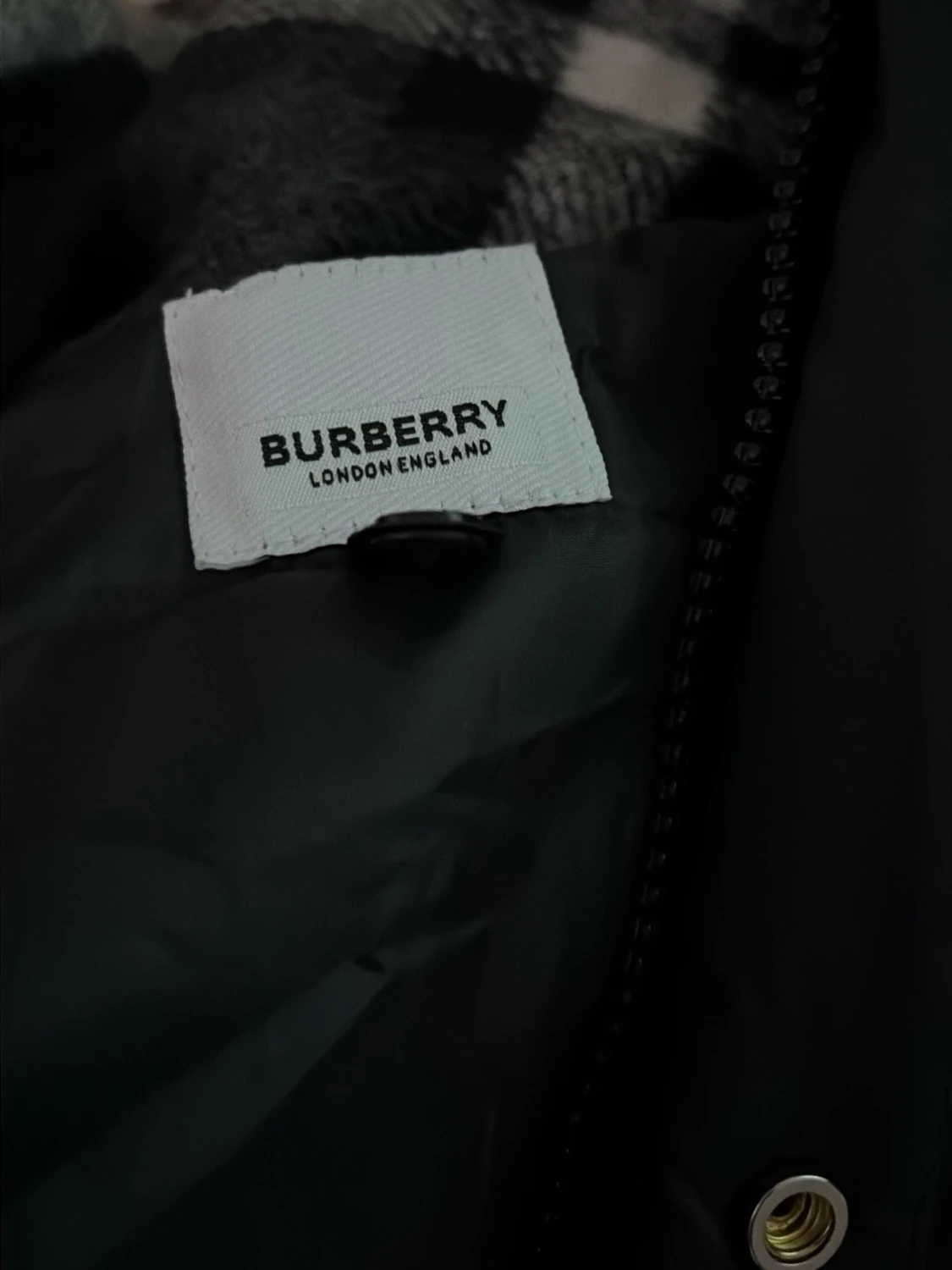 Svart pufferjacka från Burberry - 2