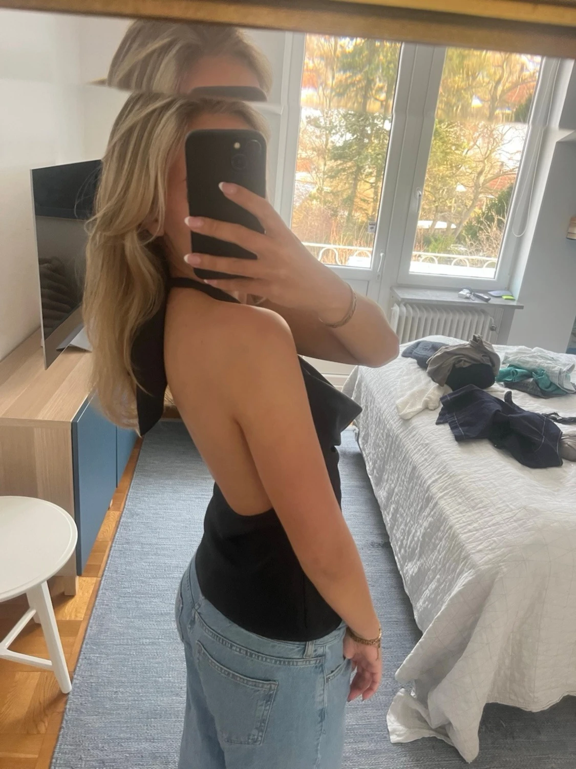 Svart halterneck topp i satin - 2