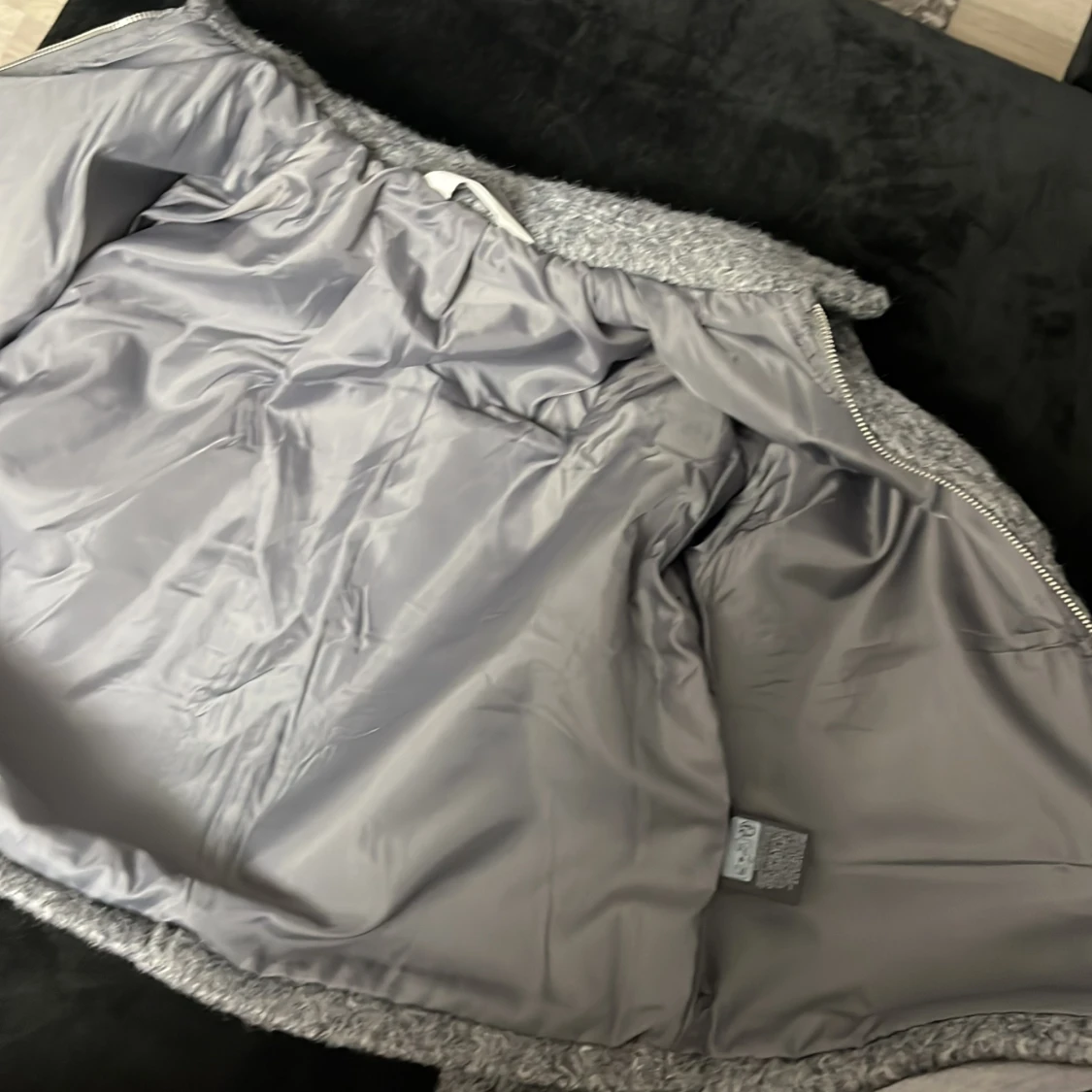 Grå teddyjacka från H&M med dragkedja - 4