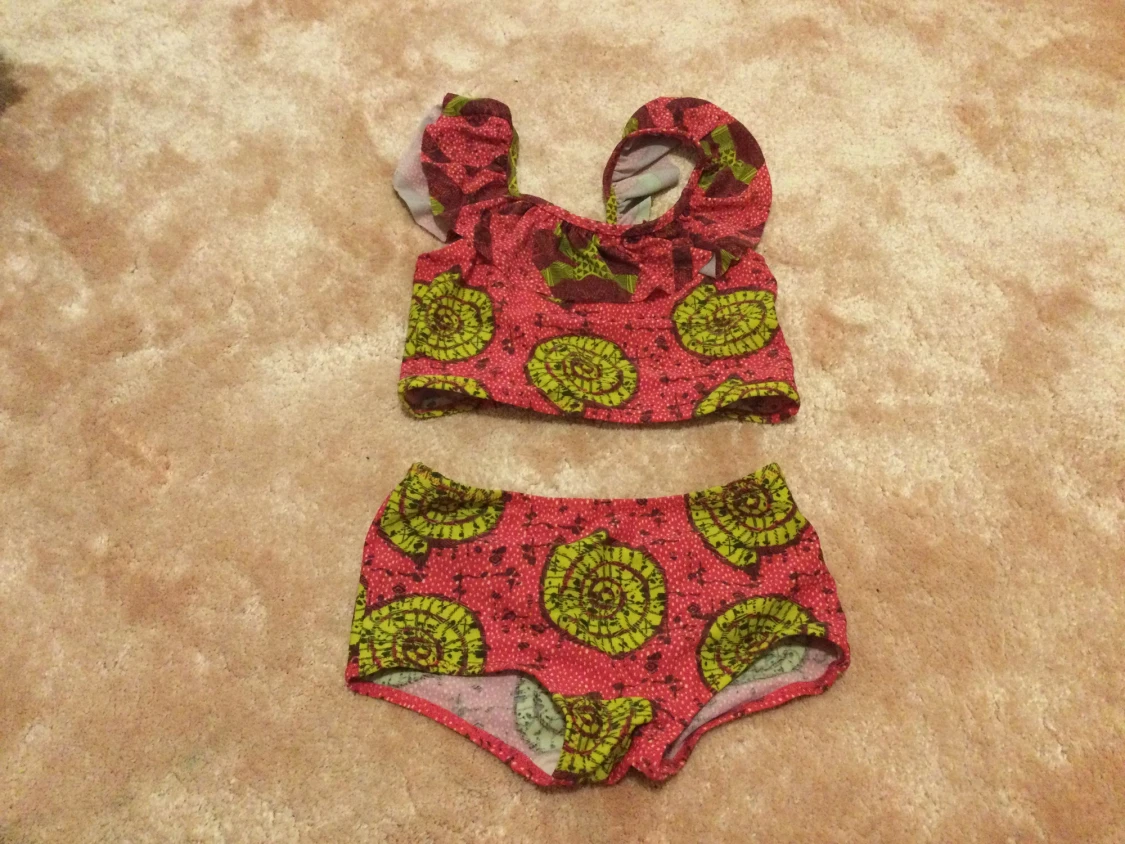 Färgglad bikini från Lindex, stl 122 - 