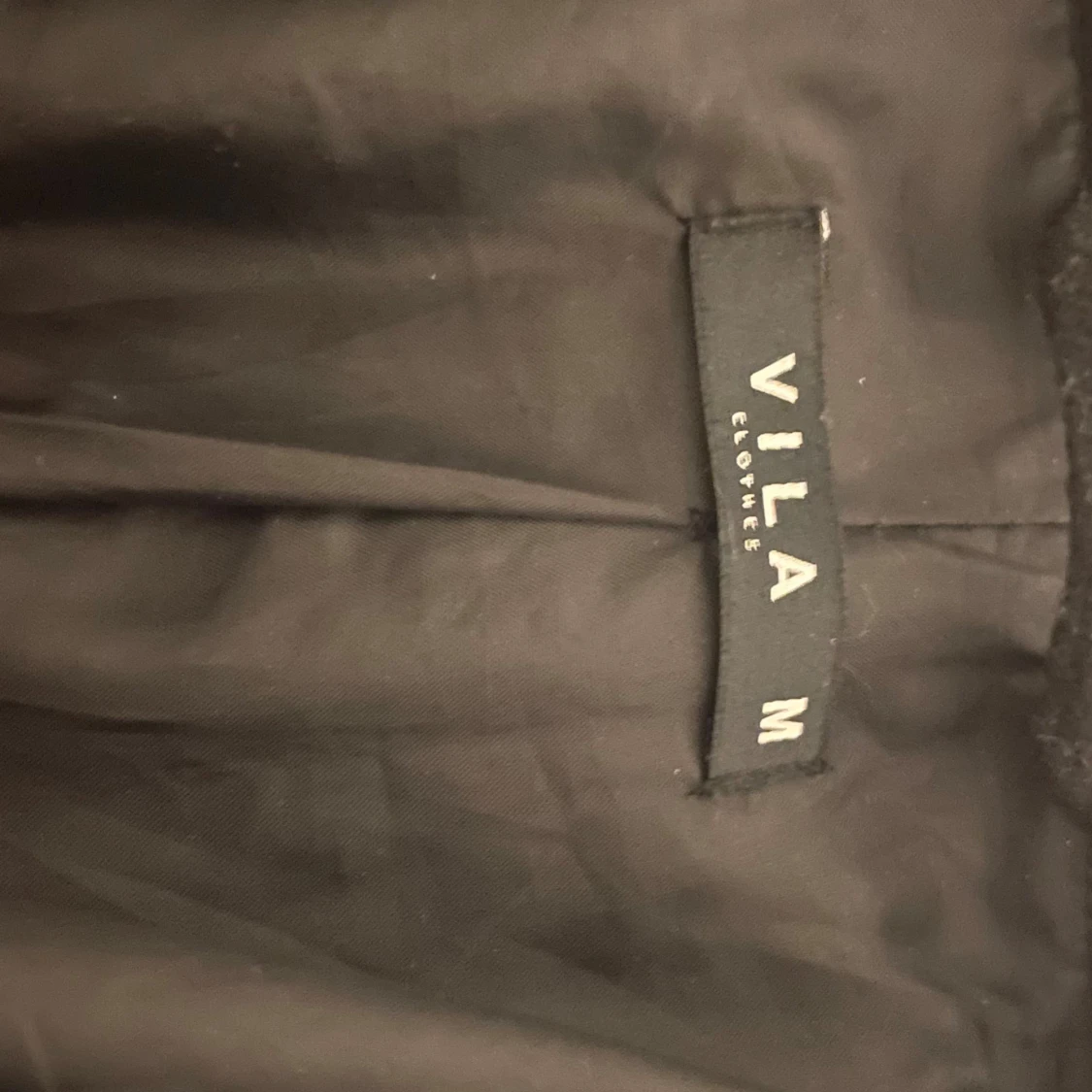 Svart kappa från Vila i ullmix - 1