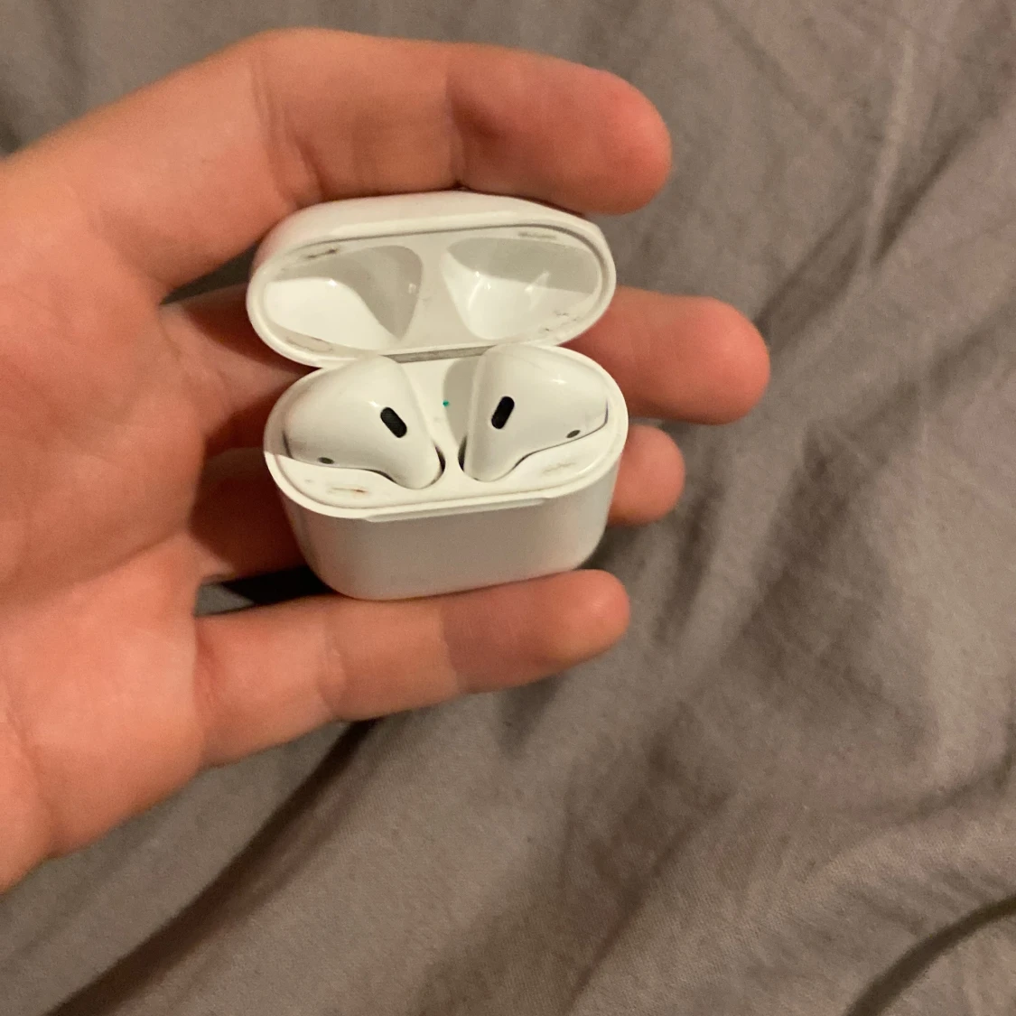 Apple AirPods 2 - 1