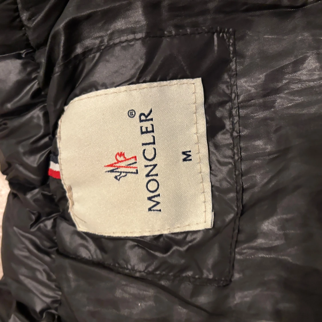 Svart dunväst från Moncler  - 2