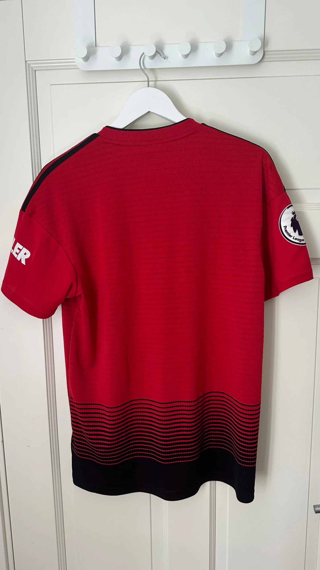 Äkta manchester united fotbollströja 18/19 M - 2