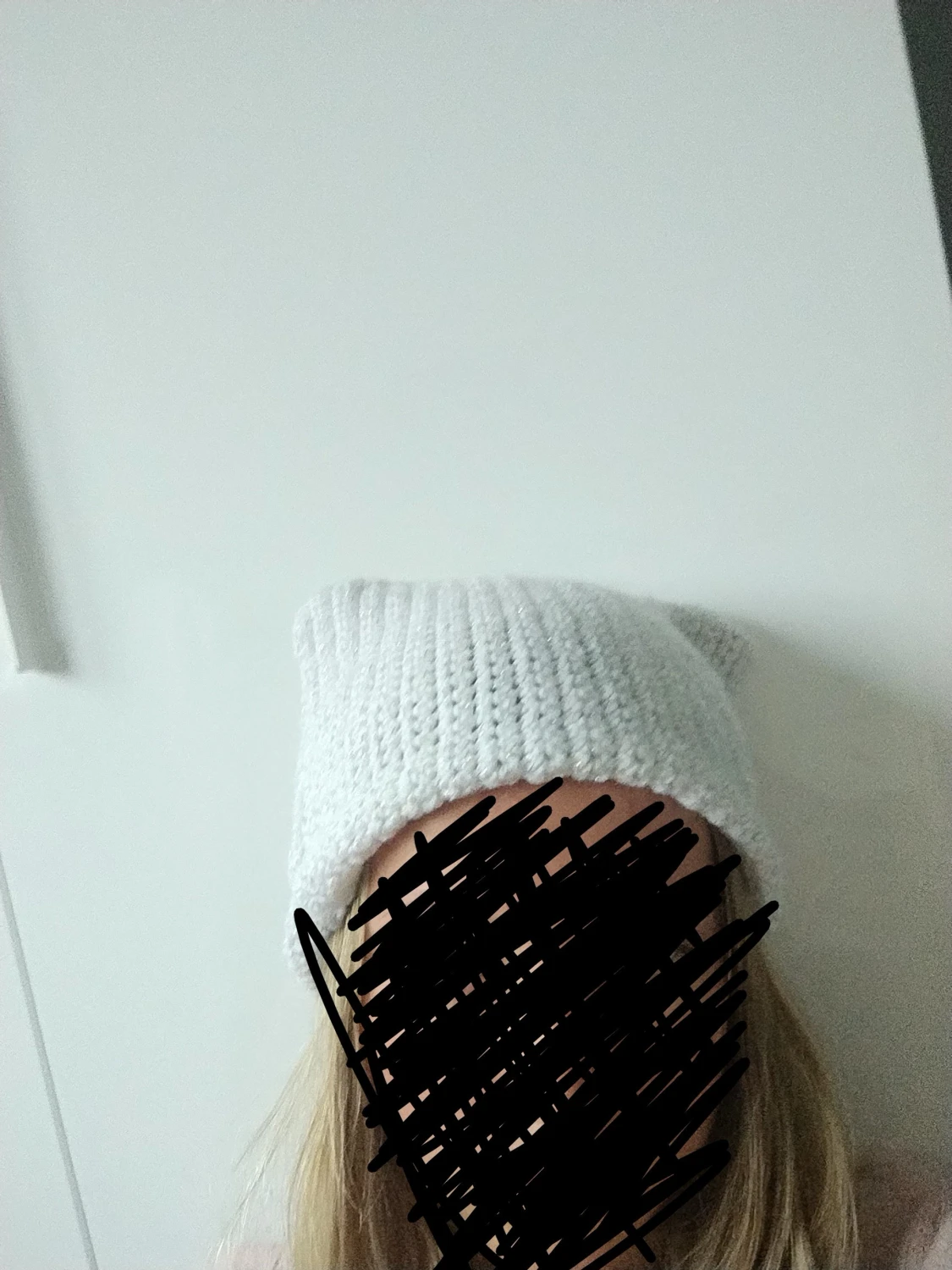 Handgjord vit virkad mössa - 1