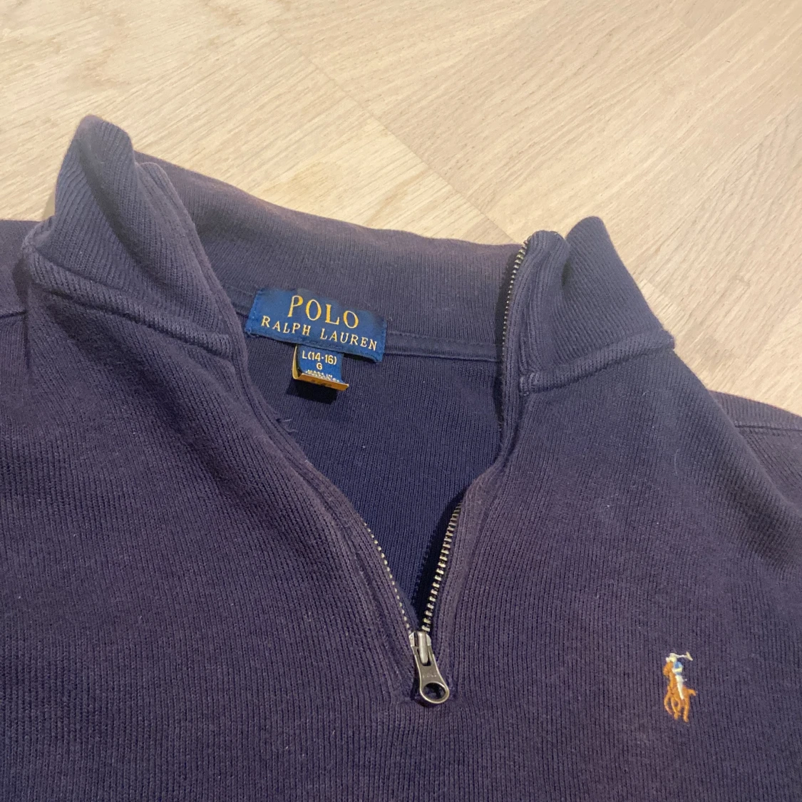 Mörkblå stickad QuarterZip från Ralph Lauren
