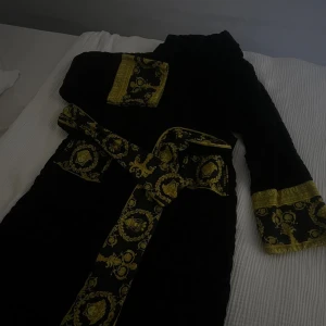 Versace Morgonrock - Versace Morgonrock i väldigt bra skick.