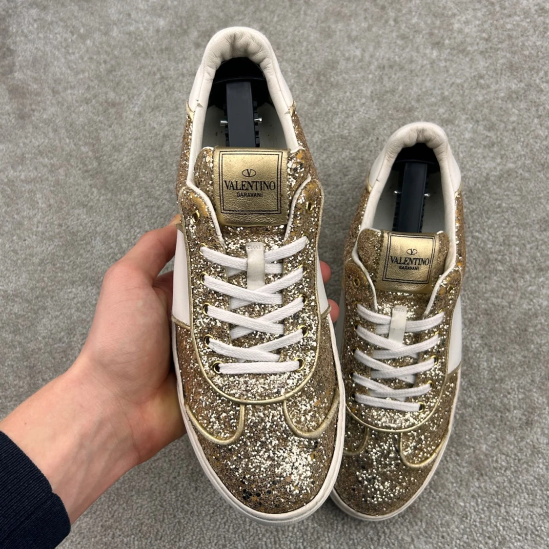 Valentino flycrew guld - 2